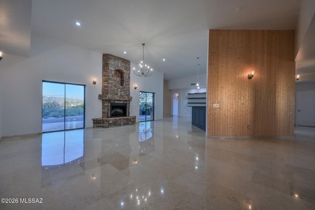 630 N Maxine Drive, Vail, AZ 85641