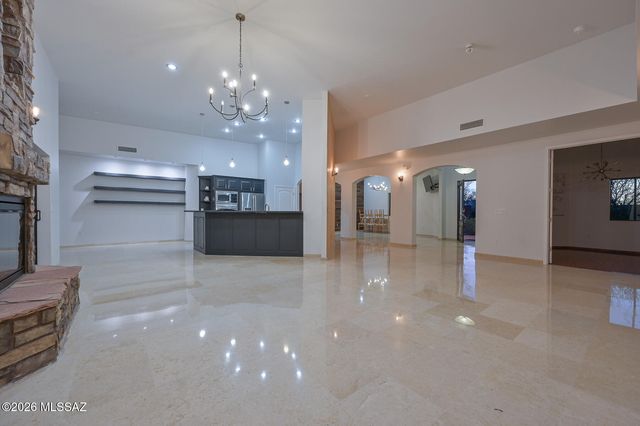 630 N Maxine Drive, Vail, AZ 85641