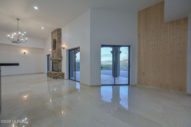 630 N Maxine Drive, Vail, AZ 85641