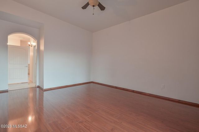 630 N Maxine Drive, Vail, AZ 85641