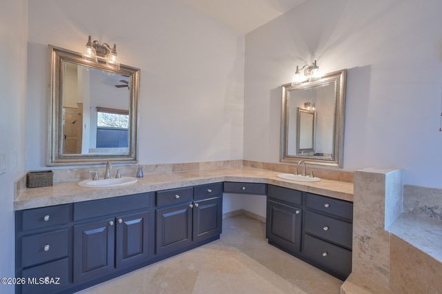 630 N Maxine Drive, Vail, AZ 85641