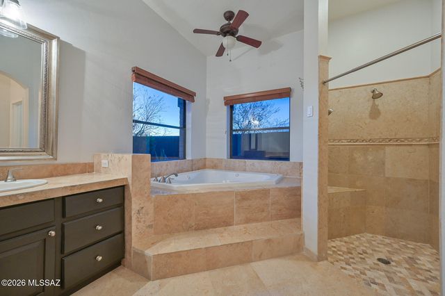 630 N Maxine Drive, Vail, AZ 85641