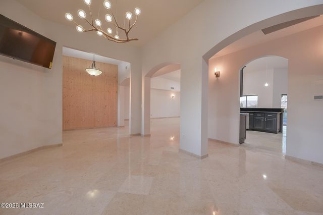 630 N Maxine Drive, Vail, AZ 85641