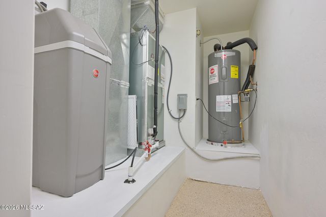 630 N Maxine Drive, Vail, AZ 85641