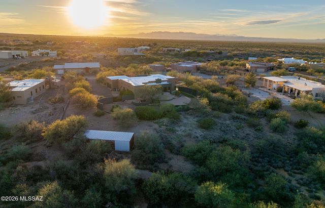 630 N Maxine Drive, Vail, AZ 85641