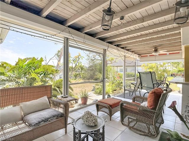 7861 Buccaneer DR, Fort Myers Beach, FL 33931