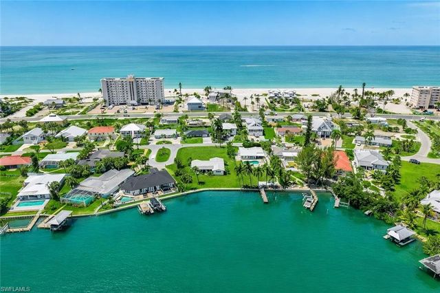 7861 Buccaneer DR, Fort Myers Beach, FL 33931