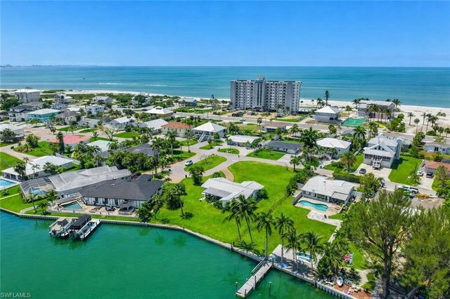 7861 Buccaneer DR, Fort Myers Beach, FL 33931