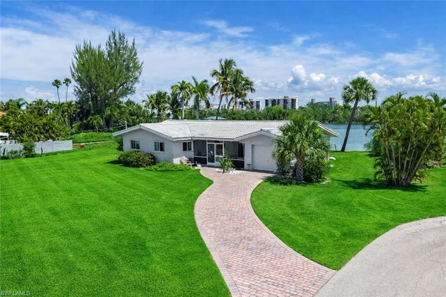 7861 Buccaneer DR, Fort Myers Beach, FL 33931