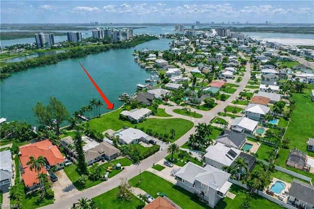 7861 Buccaneer DR, Fort Myers Beach, FL 33931
