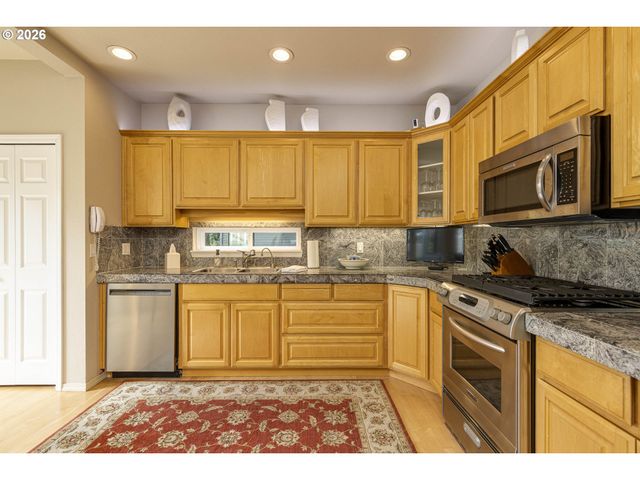 4467 THUNDER VISTA Ln, Lake Oswego, OR 97035