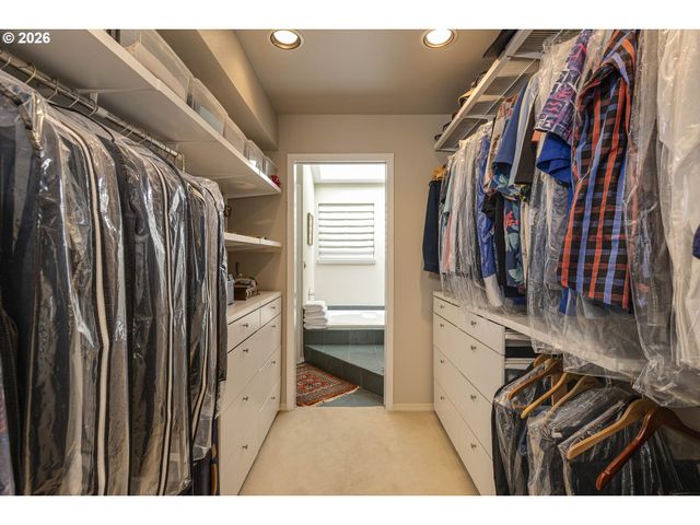 4467 THUNDER VISTA Ln, Lake Oswego, OR 97035
