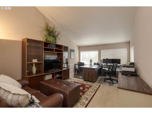 4467 THUNDER VISTA Ln, Lake Oswego, OR 97035