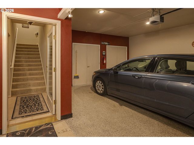 4467 THUNDER VISTA Ln, Lake Oswego, OR 97035