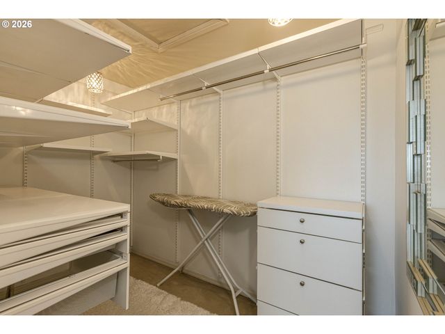 4467 THUNDER VISTA Ln, Lake Oswego, OR 97035