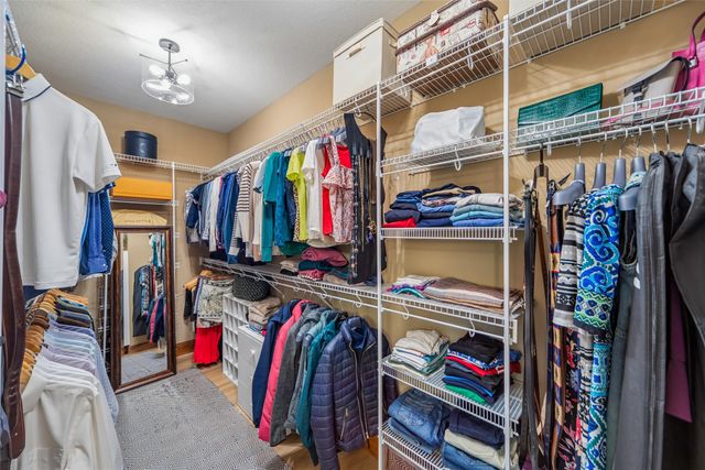 243 S 85th Street, West Des Moines, IA 50266