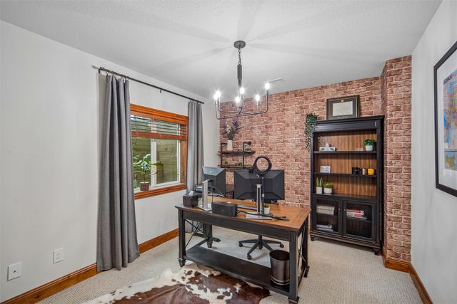 243 S 85th Street, West Des Moines, IA 50266