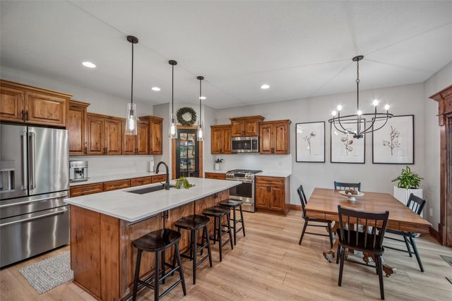 243 S 85th Street, West Des Moines, IA 50266