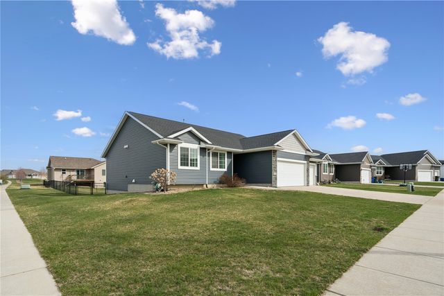 6426 Prairie Rose Circle SW, Cedar Rapids, IA 52404