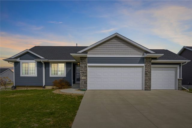 6426 Prairie Rose Circle SW, Cedar Rapids, IA 52404