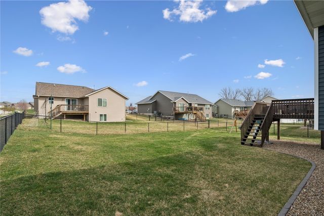 6426 Prairie Rose Circle SW, Cedar Rapids, IA 52404