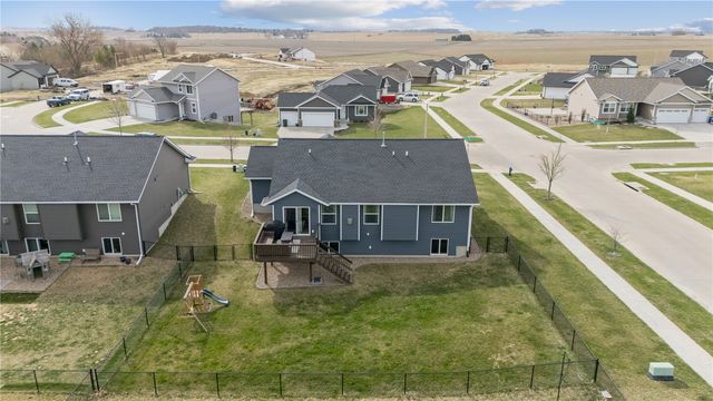 6426 Prairie Rose Circle SW, Cedar Rapids, IA 52404