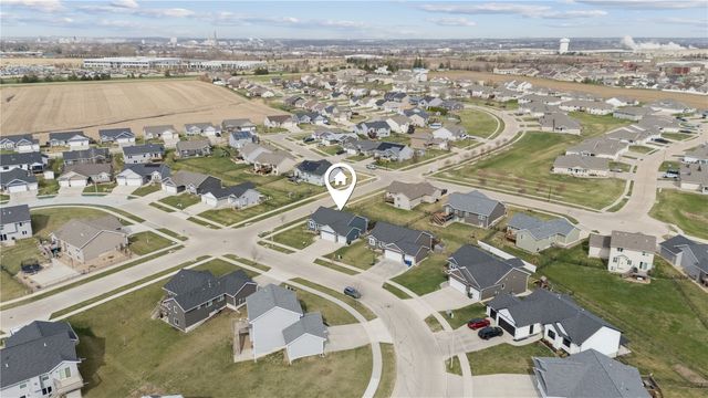6426 Prairie Rose Circle SW, Cedar Rapids, IA 52404