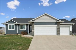 6426 Prairie Rose Circle SW, Cedar Rapids, IA 52404