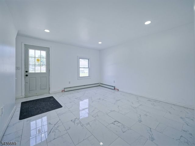 45 Mechanic St, Washington Boro, NJ 07882