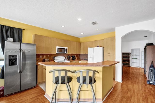 12795 SW 22nd St, Miramar, FL 33027