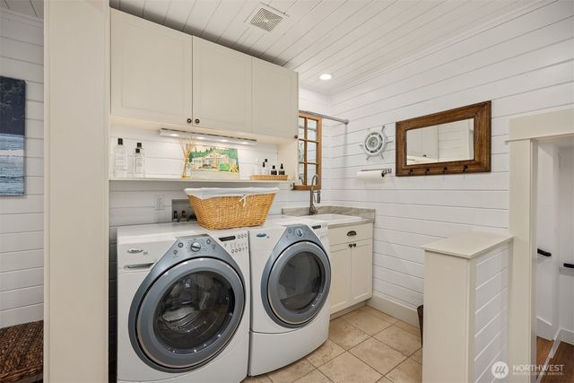 5057 NE Hazelnut Way, Kingston, WA 98346