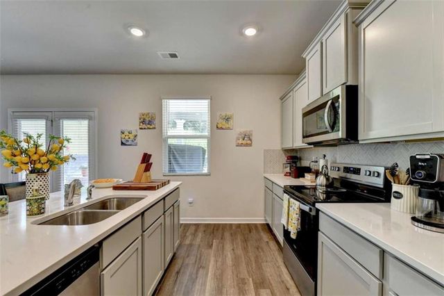 147 Storm Lane, Hoschton, GA 30548