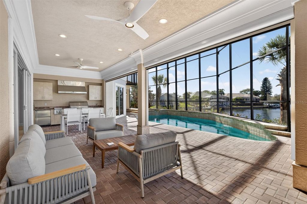 Image 27 of property listing at 12 CRAIN COURT, Palm Coast, FL 32137