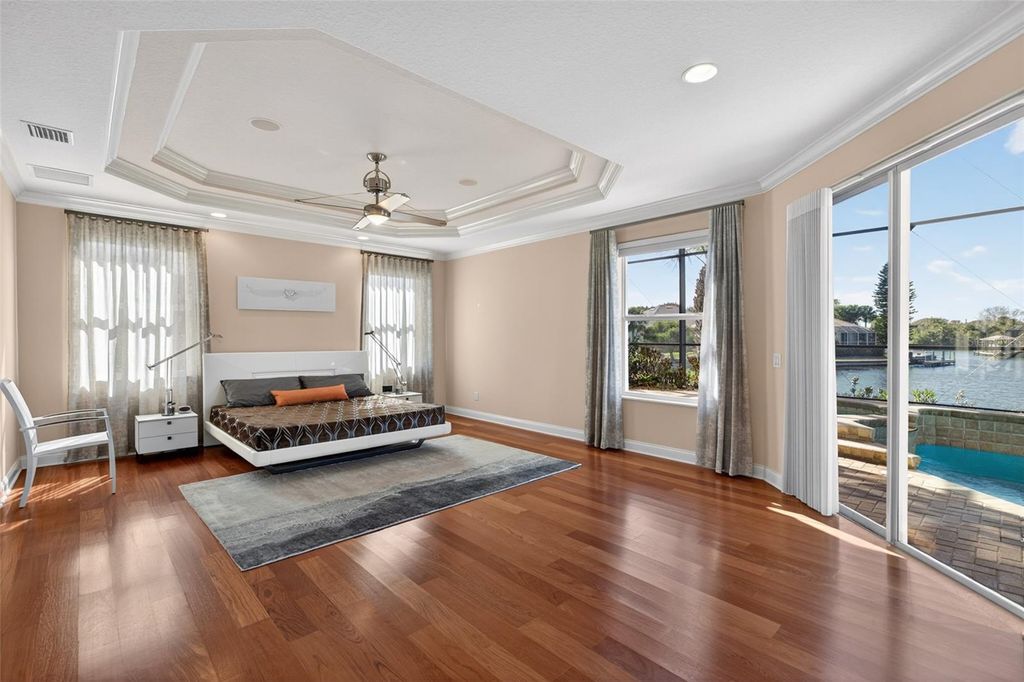 Image 36 of property listing at 12 CRAIN COURT, Palm Coast, FL 32137