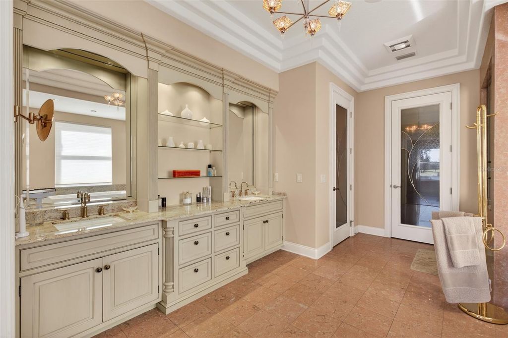 Image 40 of property listing at 12 CRAIN COURT, Palm Coast, FL 32137