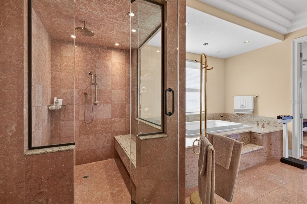 Image 42 of property listing at 12 CRAIN COURT, Palm Coast, FL 32137