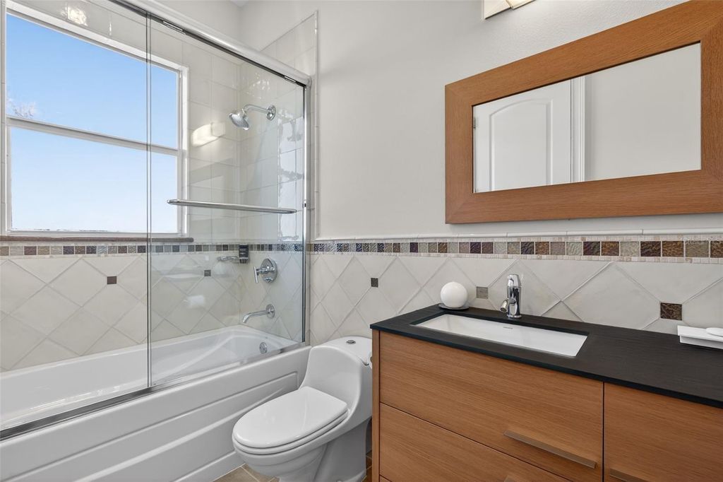 Image 56 of property listing at 12 CRAIN COURT, Palm Coast, FL 32137