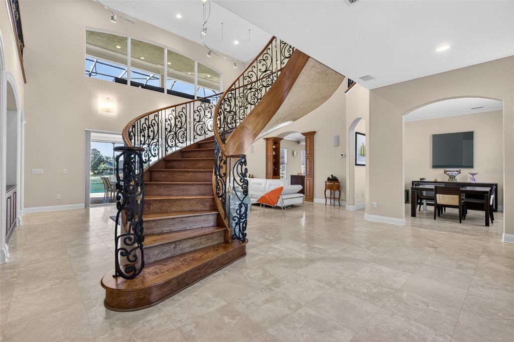 Image 9 of property listing at 12 CRAIN COURT, Palm Coast, FL 32137