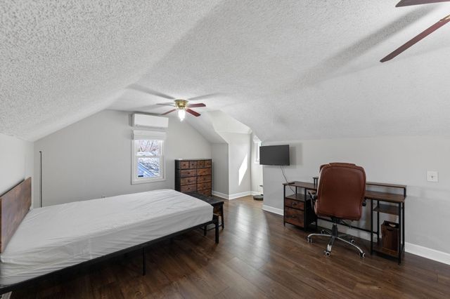 2901 Zenith Avenue N, Robbinsdale, MN 55422