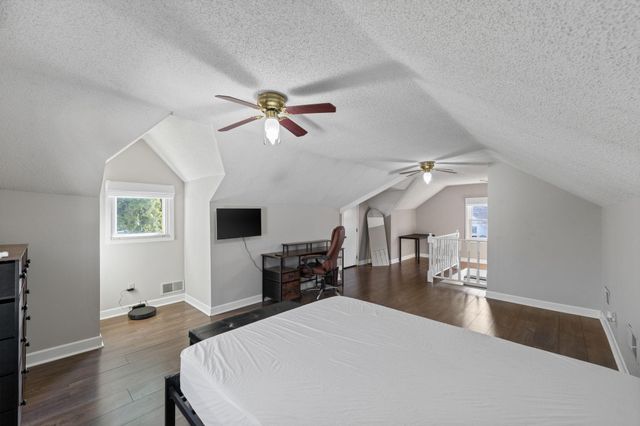 2901 Zenith Avenue N, Robbinsdale, MN 55422