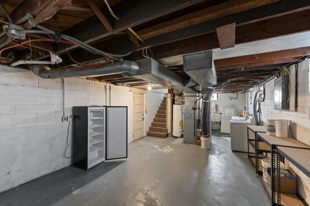 2901 Zenith Avenue N, Robbinsdale, MN 55422