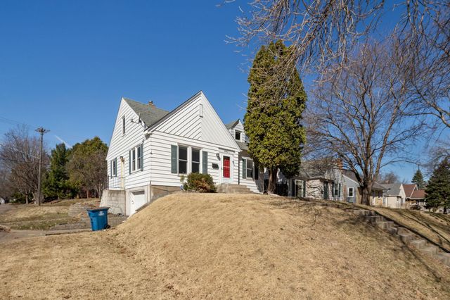 2901 Zenith Avenue N, Robbinsdale, MN 55422