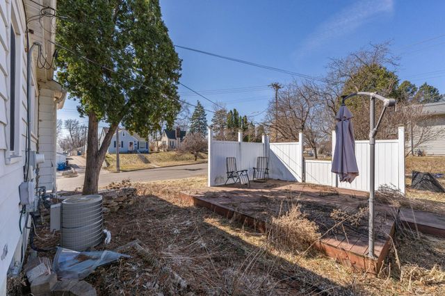 2901 Zenith Avenue N, Robbinsdale, MN 55422