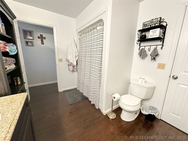 1627 S Locust Avenue, Westville, OK 74965