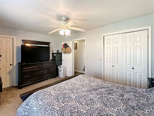 1627 S Locust Avenue, Westville, OK 74965