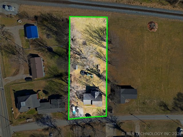 1627 S Locust Avenue, Westville, OK 74965