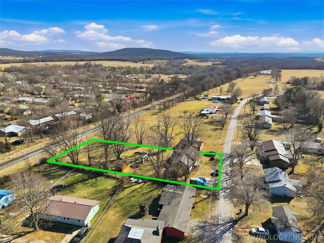 1627 S Locust Avenue, Westville, OK 74965