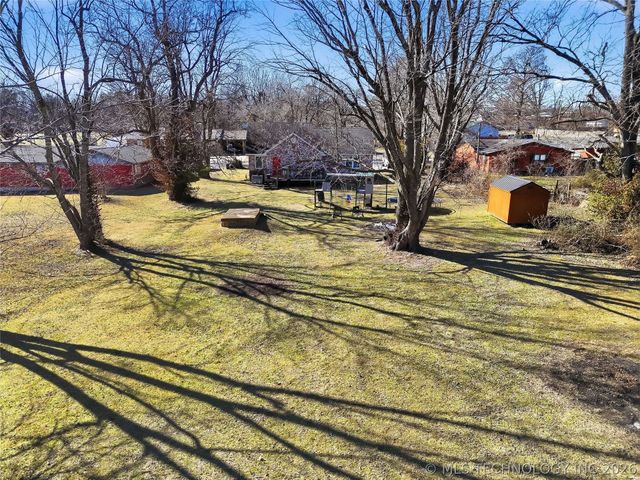 1627 S Locust Avenue, Westville, OK 74965