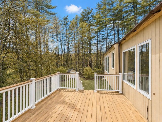 35 Radcliffe Drive, Milford, NH 03055