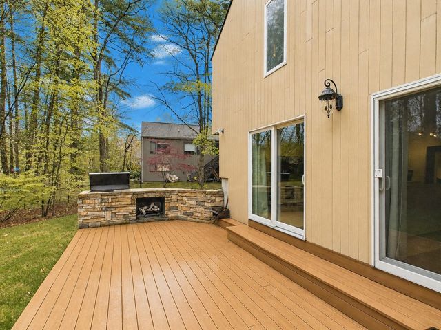 35 Radcliffe Drive, Milford, NH 03055